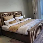 Luxury 1Br Retreat @ Vida Residences - Creek Beach
